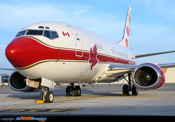 Boeing 737-53A