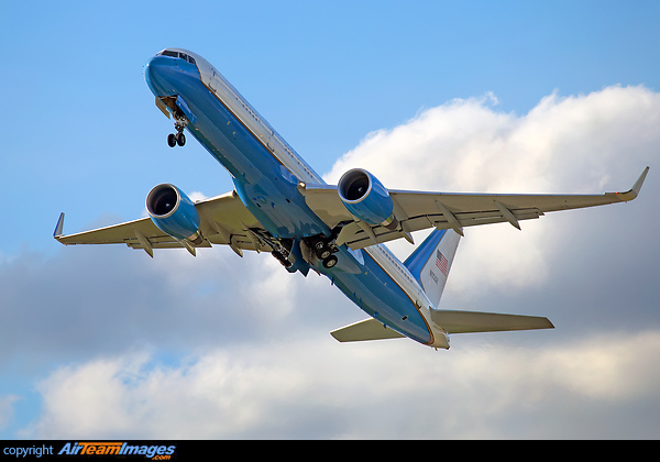 Boeing C-32A