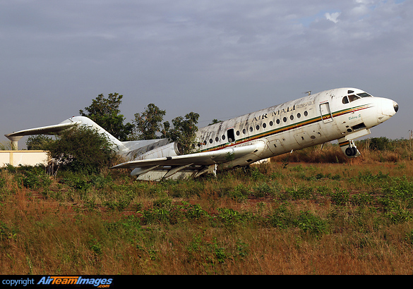 First production F-28 Fellowship with the first flight in 1969 as PH-MOL.
Has been in service all over the world Fokker F-28-1000 Fellowship