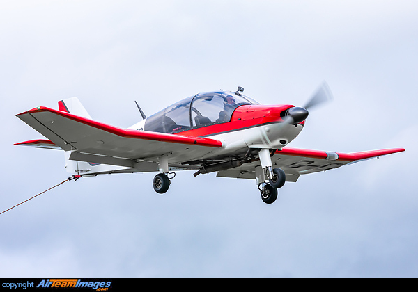 DR-400-180R Remorqueur Regent