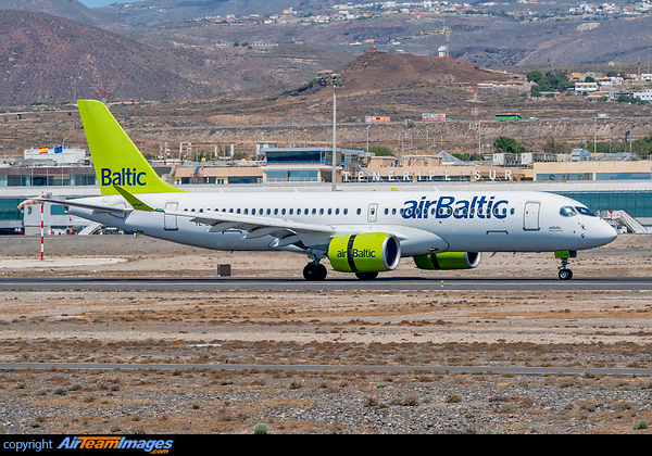 Airbus A220-300