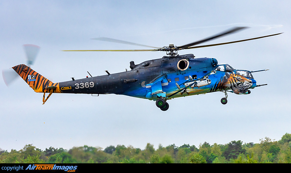 On final for Sanicole Airshow 2021 Mil Mi-24V Hind E