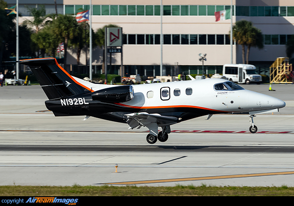 Embraer Phenom 100