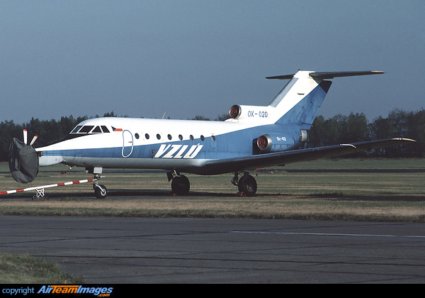 Yakovlev Yak-40 Yakovlev Yak-40