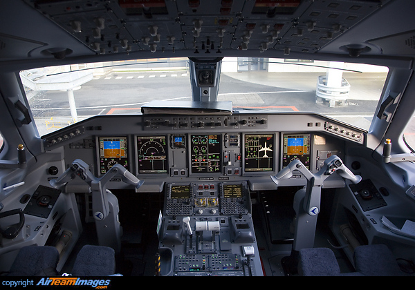 Embraer ERJ-170 (OH-LEL) Aircraft Pictures & Photos - AirTeamImages.com