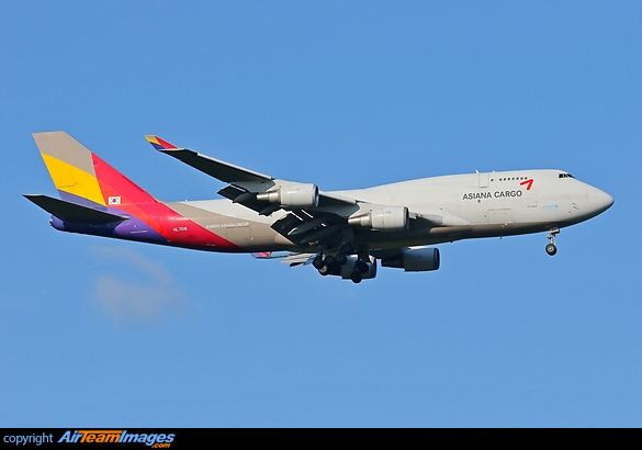 Boeing 747-446(BDSF)