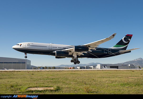 Airbus A340-213