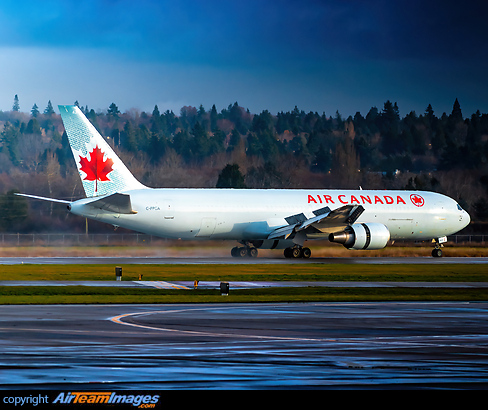 Air Canada Cargo's first aircraft touching down in Vancouver for its first time, now sporting company decals on the side. This aircraft and other 767s to follow are slated to be painted in the new colours in 2022. Boeing 767-375/ER(BDSF)