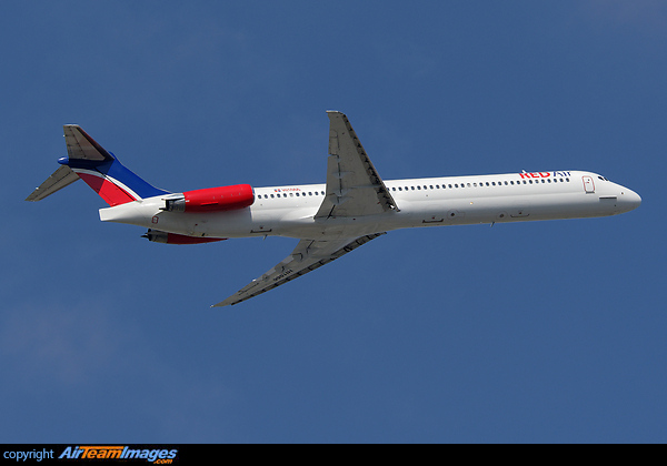 McDonnell Douglas MD-82