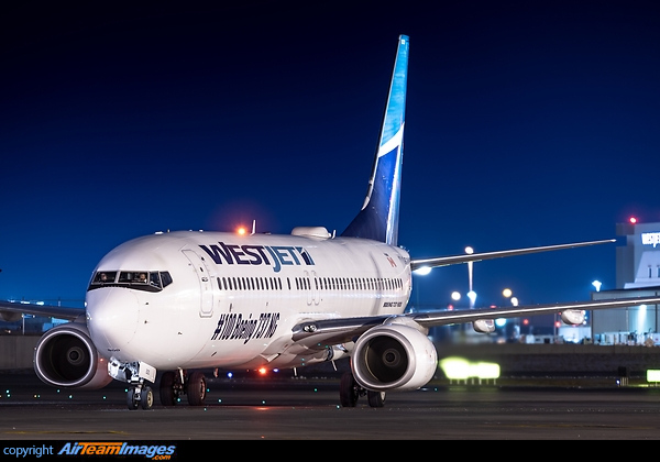 Boeing 737-8CT