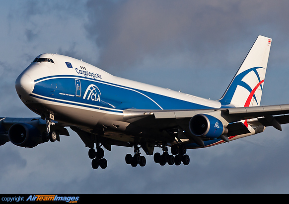 Boeing 747-428ERF