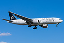 United Airlines (Star Alliance livery) Boeing 777-224(ER) N78017