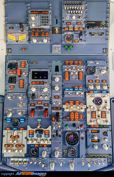 Boeing 737-800 - AirTeamImages.com