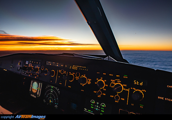 Airbus A320-214