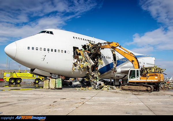 Boeing 747-458
