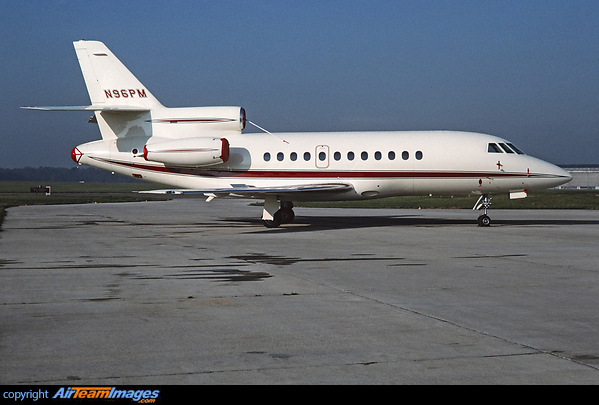 Dassault Falcon 900