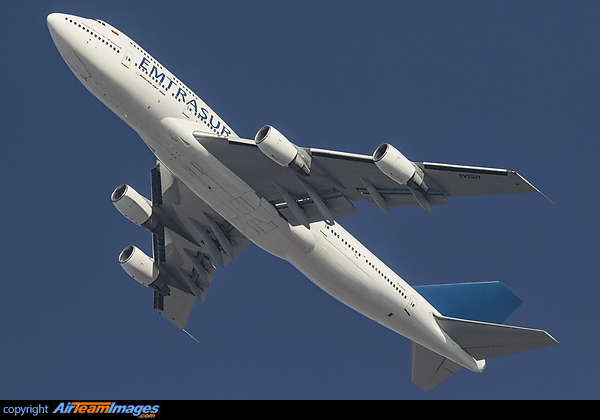 Boeing 747-3B3(M)
