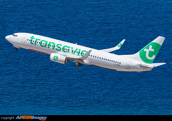 Boeing 737-8HX