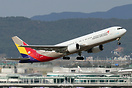 Boeing 767-38E