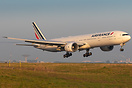 Boeing 777-328/ER