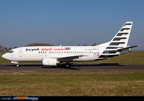 Positioning in to operate a Formula 1 freight flight the following day to Bahrain via Larnaca. Arabic titles on this side Boeing 737-330(QC)
