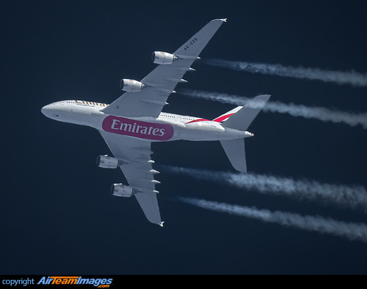 Airbus A380-842