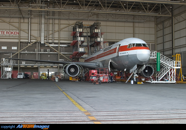 Boeing 767-31A/ER Boeing 767-31A/ER