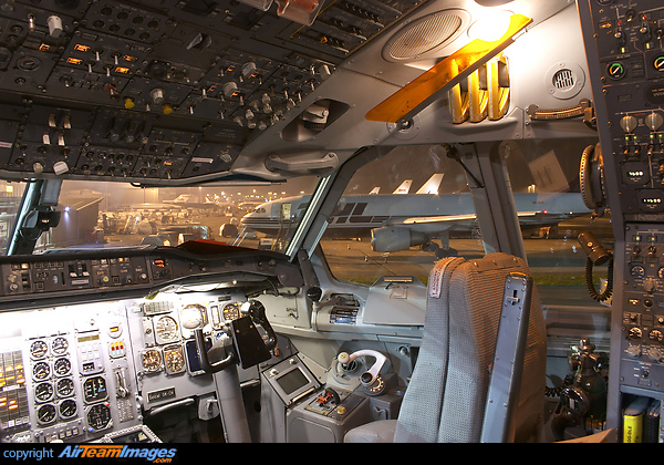 Airbus A300B4-203(F) Airbus A300B4-203(F)
