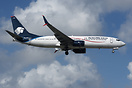 Boeing 737-852