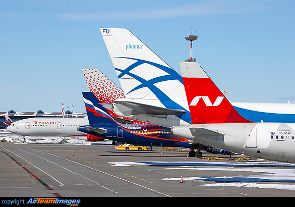 A row of Russian airlines aircrafts in storage after the suspension of flights. Ex VP-BGH. Airbus A321-232