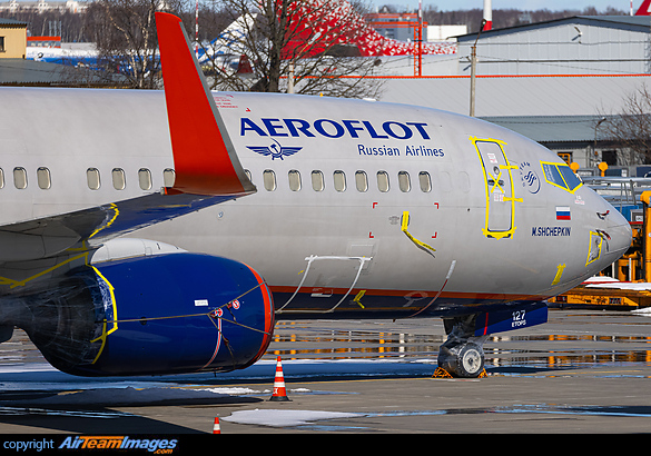 Boeing 737-8LJ