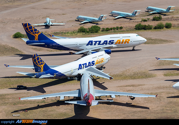 Boeing 747-422