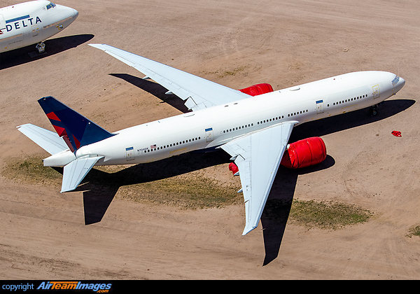 Boeing 777-232/LR