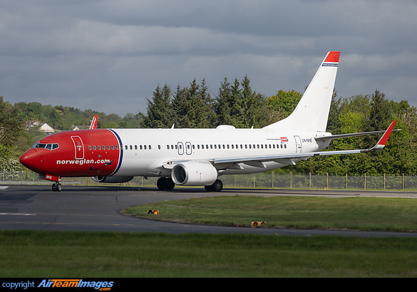 Boeing 737-8JP