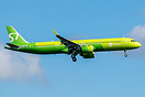 Performing a low approach at HAM on its first flight
