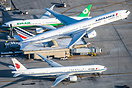 Boeing 777-328/ER