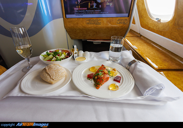Airbus A380-861