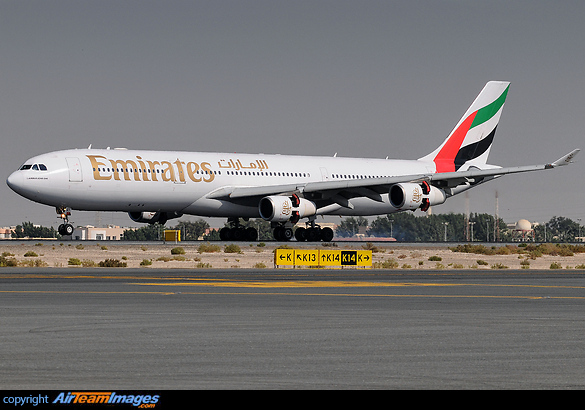 Airbus A340-313X