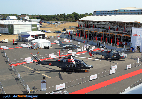 Overview of the Leonardo stand at the Farnborough Intl Airshow 2022. Farnborough Airshow 2022