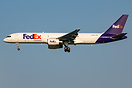 Boeing 757-28A(SF)