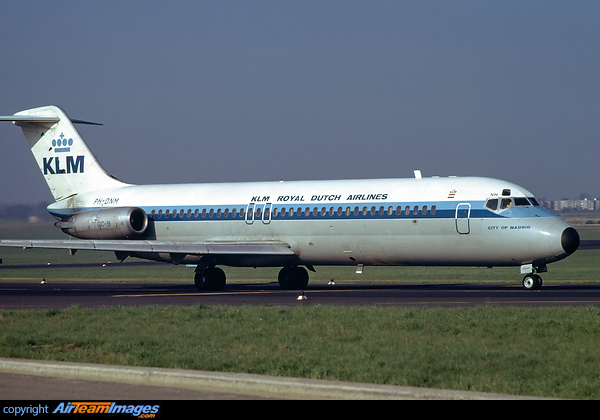 McDonnell Douglas DC-9-33