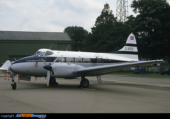 de Havilland DH104 Dove (G-ARDE) Aircraft Pictures & Photos ...