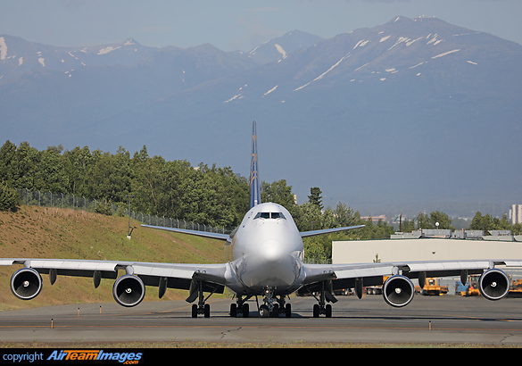 Boeing 747-47UF/SCD
