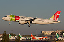 Airbus A320-214