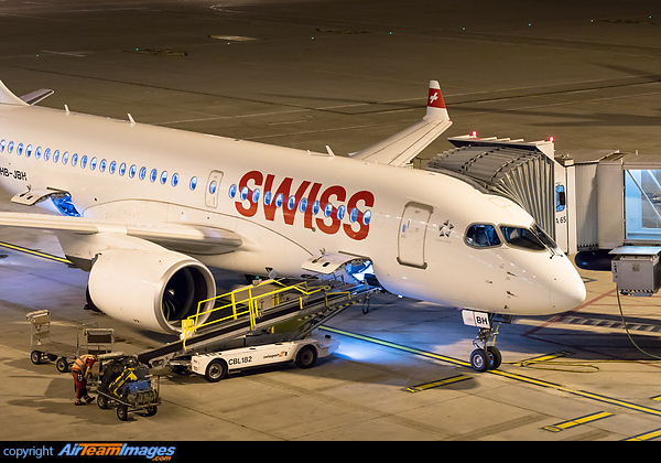 Airbus A220-100