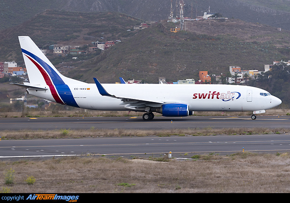 Boeing 737-8FE(BCF)