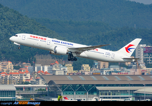 Boeing 787-9 Dreamliner