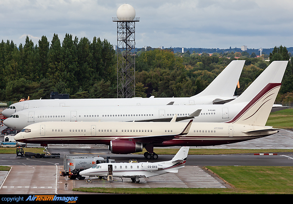 Boeing 757-2J4