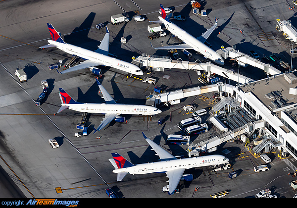 Boeing 757-26D