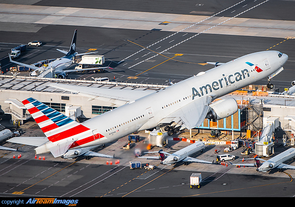 Boeing 777-223/ER